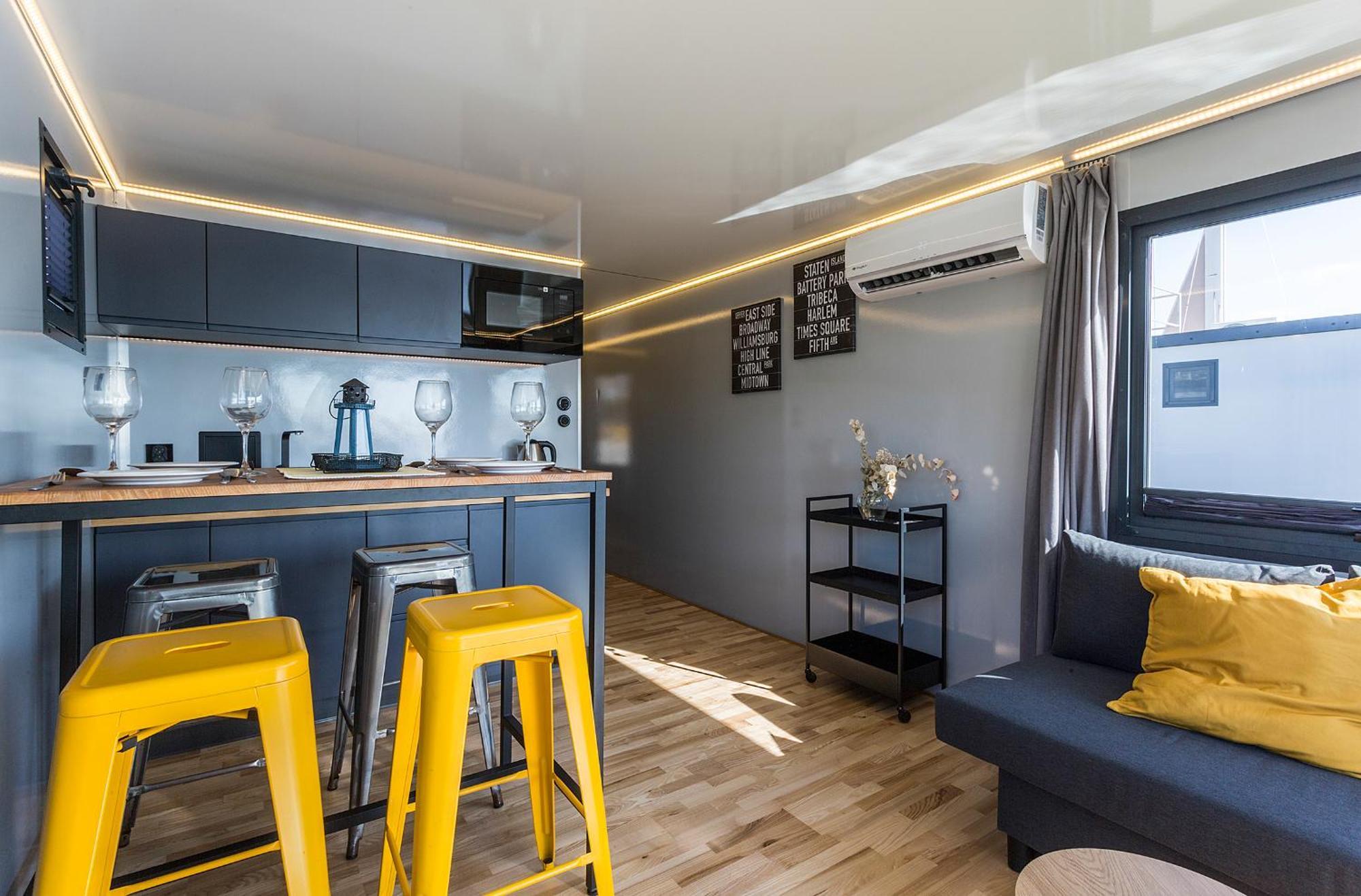 Отель Azvalia Luxury Casa Barco New York And Texas-Unique Houseboat Experience Эль-Пуэрто-де-Санта-Мария Экстерьер фото