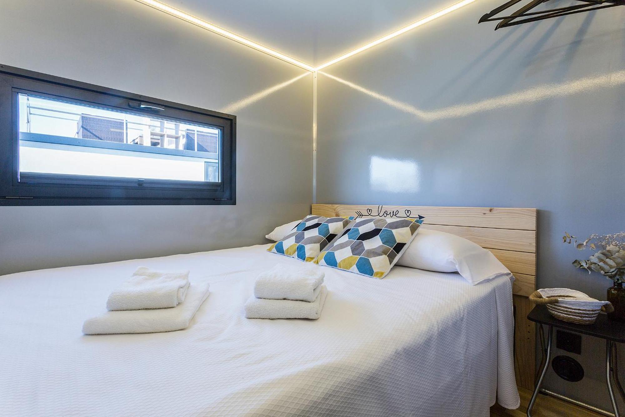 Отель Azvalia Luxury Casa Barco New York And Texas-Unique Houseboat Experience Эль-Пуэрто-де-Санта-Мария Экстерьер фото